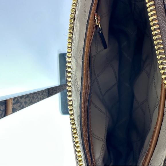 NWT Michael Kors Jet Set Charm Long Crossbody Acorn/Brown - Picture 10 of 12
